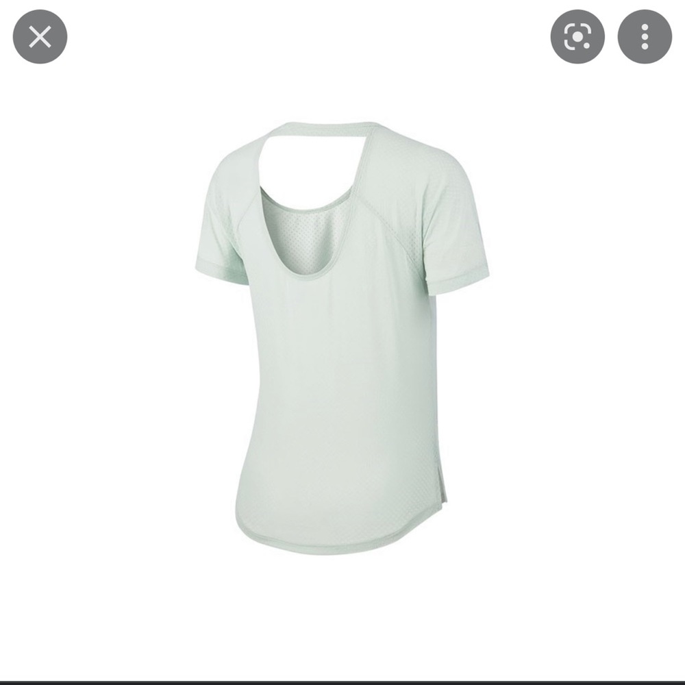 Workout top bundle - Picture 2 of 9